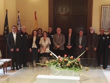 Sis policies locals de Manacor amb més de 30 anys d’experiència reben la medalla al mèrit policial