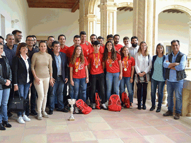 L’Ajuntament reconeix l’enorme tasca del Club Voleibol Manacor i els èxits dels seus jugadors i jugadores
