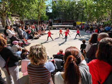 Manacor celebra el Dia Internacional de la Dansa amb una gran festa al carrer plena de ritme i moviment