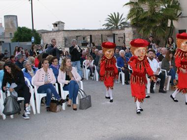 El ball dels Nanets i el pregó de l’amo en Miquel Circula fan lluir les festes de Fartàritx, que duren fins el 14 de maig