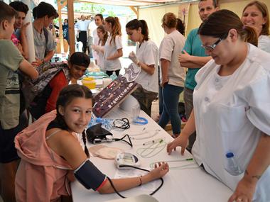 Prop de mil alumnes de la comarca assisteixen a la Fira que mostra les possibilitats de la formació professional
