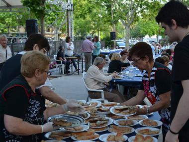 La trobada de gent gran de Fires i Festes aplega nou entitats de gent gran i més de 400 persones 