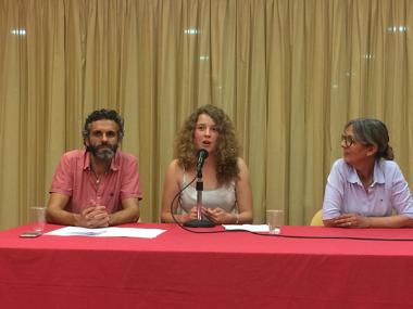 L’autora manacorina Rita Shely, de tan sols quinze anys, presenta Besar la terra a la Biblioteca de Manacor