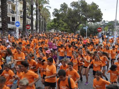 Més de mil de persones corren a favor de la solidaritat en la 10a edició de la Cursa Nocturna ‘Suar és sa’ de Porto Cristo