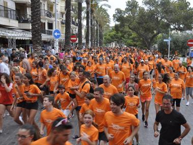 Més de mil de persones corren a favor de la solidaritat en la 10a edició de la Cursa Nocturna ‘Suar és sa’ de Porto Cristo