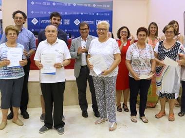 La XI Fira Nocturna de s’Illot s’estén pels carrers amb els productes artesans i la gastronomia com a reclam