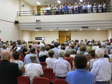 La XI Fira Nocturna de s’Illot s’estén pels carrers amb els productes artesans i la gastronomia com a reclam