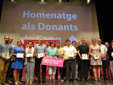 La Fundació Banc de Sang i Teixits ret homenatge a Manacor a més de 50 persones que han batut rècords de donació de sang