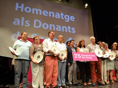 La Fundació Banc de Sang i Teixits ret homenatge a Manacor a més de 50 persones que han batut rècords de donació de sang