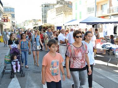 La Fira de Setembre s’estén per les avingudes de Manacor emmig de quatre dies d’intesa activitat cultural i comercial
