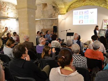 Manacor celebra els primers vint anys de comerç just al municipi gràcies al Casal de la Pau i s’Altra Senalla