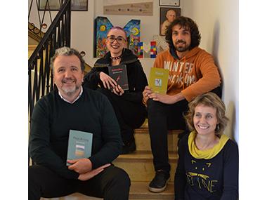 Els autors guanyadors dels premis Ciutat de Manacor 2017 presenten l’edició en paper de les seves obres literàries