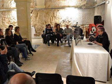 Els autors guanyadors dels premis Ciutat de Manacor 2017 presenten l’edició en paper de les seves obres literàries