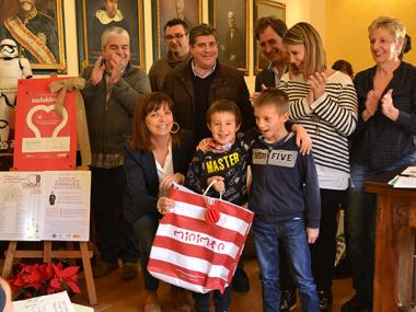 El concurs de fotos ‘Felicita per Nadal de Cor’ entrega una panera de més de 300 euros i obsequis als 10 finalistes