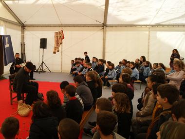 2150  escolars de tot el municipi participen de valent en molts dels preparatius de la festa de Sant Antoni