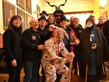 Sant Antoni i els dimonis fan esclatar la festa a tot Manacor