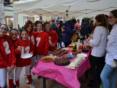 Les disfresses dels infants i joves de Manacor i els grups d’animació omplen la rueta i el centre de vianants