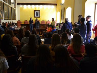 Més de 50 alumnes de la comarca recullen a Manacor els permisos de venda per participar al mercat ICAPE