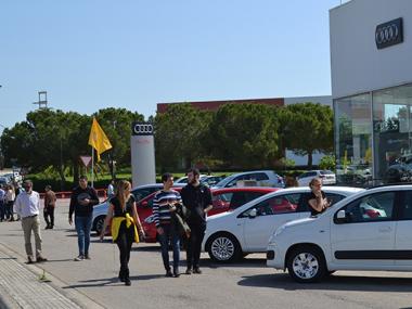 Centenears de persones acudeixen a la XVIII Fira de Vehicles d’Ocasió i els organitzadors esperen batre rècords de visites