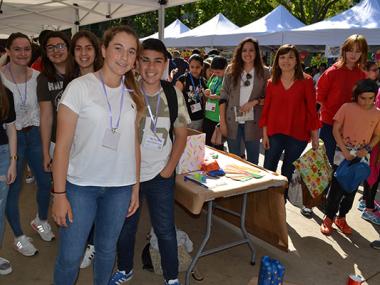 El mercat d’emprenedors ICAPE multiplica per dos la participació respecte l’any passat i acull uns 400 alumnes