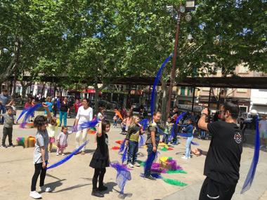 La ciutadania omple les places i els carrers de la ciutat durant la jornada "Manacor es mou amb la cultura"