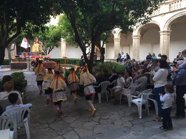 El pregó de Jaume Rigo, els Moretons, els gegants i s’Alicorn  enceten les festes de Sant Domingo, que duraran fins dia 19 de maig