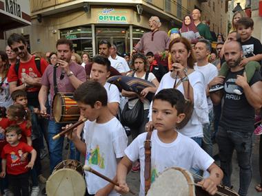 La Trobada de Gegants, l’art i el concert de cloenda encenen la traca final de les Fires i Festes de Manacor