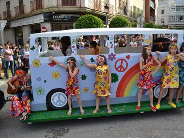 Els colors i la fantasia de les Carrosses i Comparses i la Jornada de Cuina posen el punt i final a les Fires i Festes 