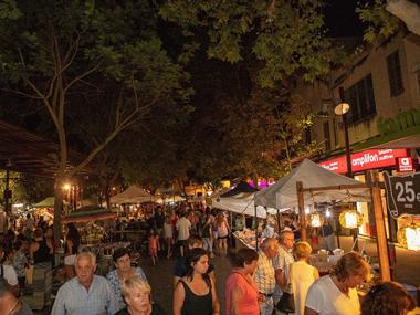 Èxit d’afluència a la XIX Fira Nocturna Artística i Artesana de Sant Jaume