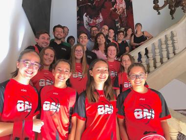 L’Ajuntament reconeix l’enorme tasca de l’equip de bàsquet Mini Femení Especial del club de bàsquet Manacor i els èxits aconseguits.