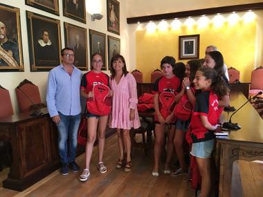 L’Ajuntament reconeix l’enorme tasca de l’equip de bàsquet Mini Femení Especial del club de bàsquet Manacor i els èxits aconseguits.