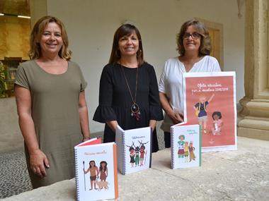 La guia educativa d'enguany ofereix prop d’un centenar d’activitats, tallers i visites a tots els escolars del municipi