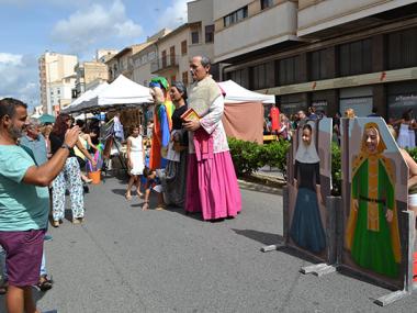 Milers de persones omplen la XXI Fira de Setembre de Manacor, que ha desplegat una enorme oferta comercial a les avingudes
