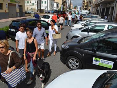 Milers de persones omplen la XXI Fira de Setembre de Manacor, que ha desplegat una enorme oferta comercial a les avingudes