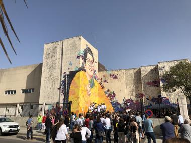 La presentació del vídeo Manacor SOM-RIU va fer reviure l’emoció que envoltà la realització del mural
