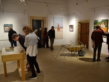 L’exposició Hippies always welcome omple de llibertat i natura el Museu de Manacor fins dia 31 de gener