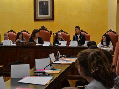 Els nous consellers i conselleres del Consell d’Infants prenen possessió amb l’objectiu de millorar el municipi
