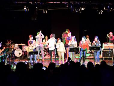 El Campus Rock Manacor fa pujar a l’escenari el talent de 48 joves músics amb ganes d’aprendre dels músics professionals