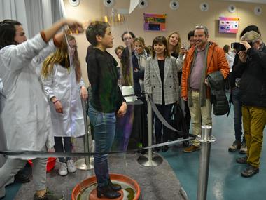 La fira Experimenta que organitza l’IES Manacor fa acostar milers d’estudiants de tot Mallorca a la ciència i la tecnologia
