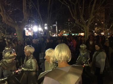 Centenars de persones surten disfressades a participar en les Rues de Carnaval de Manacor i Porto Cristo 