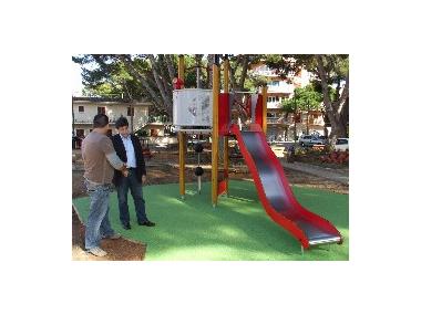 NOUS JOCS INFANTILS A LA PLAÇA DES LLOP A  S’ILLOT.