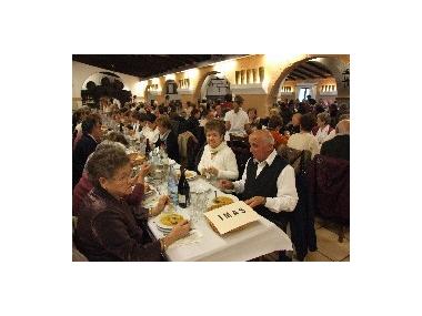 UN MILER DE MAJORS DEL MUNICIPI CELEBREN EL NADAL PLEGATS.