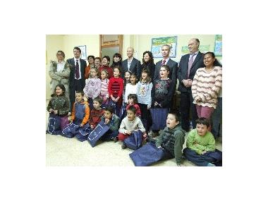 IER CONCURS NACIONAL DE PLÀSTICA “PINTEMOS EL FUTURO”. 