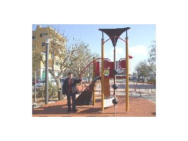 NOUS EQUIPAMENTS DE JOC INFANTIL A MANACOR