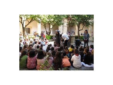 SANT JORDI. DIA DEL LLIBRE AL CALAUSTRE.