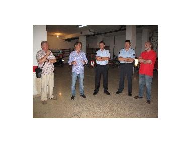 VISITA A LES DEPENDÈNCIES DE LA POLICIA LOCAL