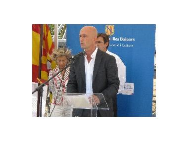 PRIMERA PEDRA A SON FANGOS