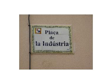 RECEPCIÓ DE LA PLAÇA INDÚSTRIA