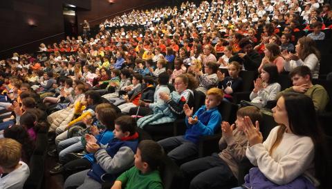 MANACOR CANTA CONTRA LA VIOLÈNCIA MASCLISTA