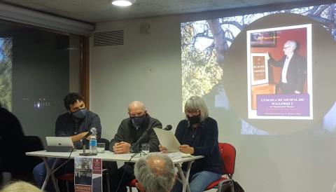 El delegat de Política Lingüística, Sebastià Llodrà; Gabriel Barceló; i Maria Antònia Vadell. 
